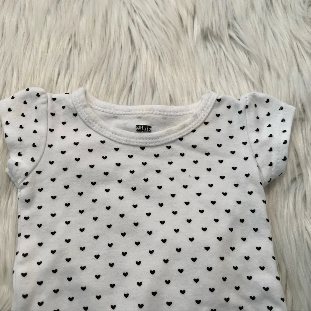 HRX Bodysuit White Black Hearts